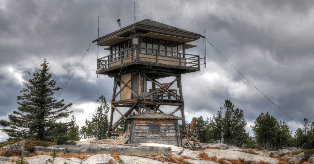 How Fire Lookouts Are Becoming America’s Weirdest Vacation Rental Trend